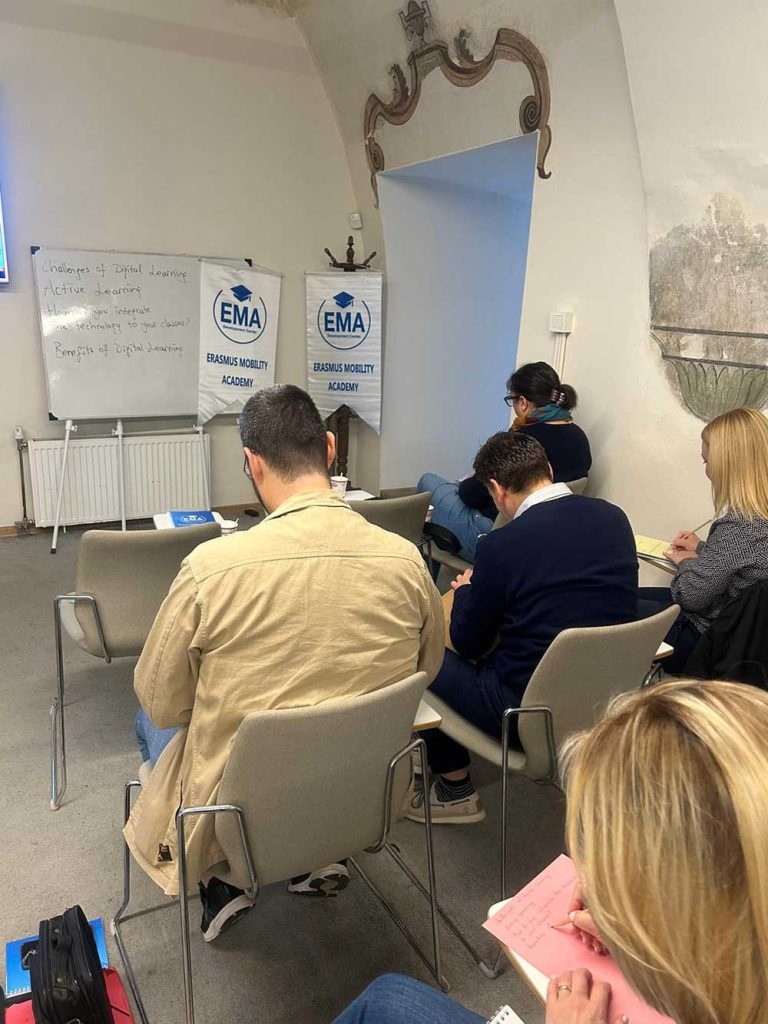 Digital Tools for an Innovative Classroom course in ISTANBUL 13-17 May 2024 — photo 5 of 12