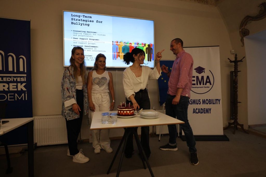 Cyber Bullying course in ISTANBUL 27-31 May 2024 — photo 28 of 29